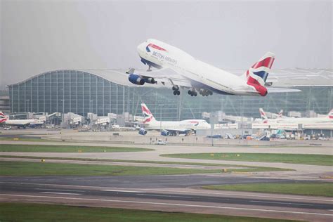 British Airways Defends Its Decision To Retire 747 - Live and Let's Fly