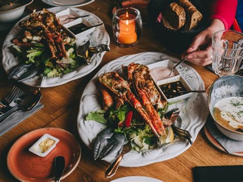 Top 15 Icelandic Foods: Traditional Dishes to Savor