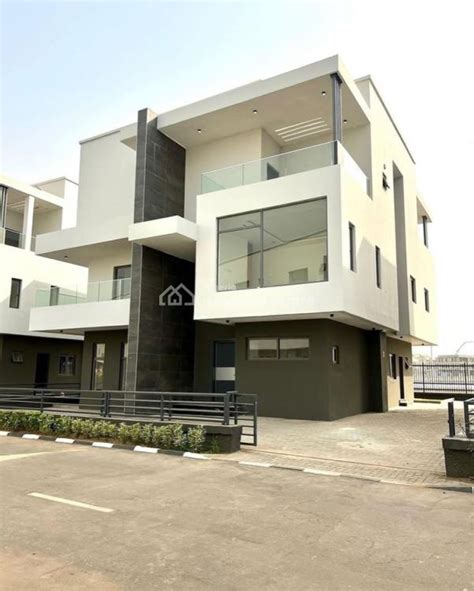 For Rent Newly Built Bedroom Detached Waterfront Duplex Bq Pool