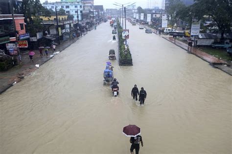 18 Dead In India Bangladesh Floods Millions Without Homes