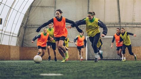 Campus De F Tbol Femenino C Mo Elegir El Correcto Celebreak