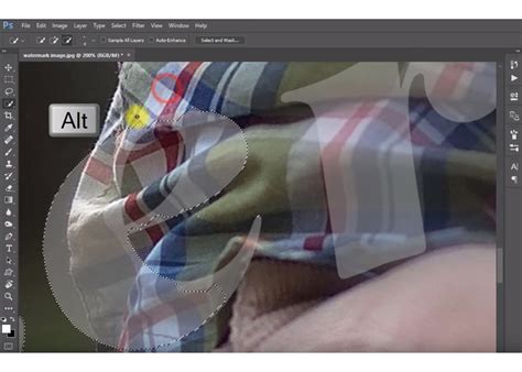 How to Remove Watermark in Photoshop