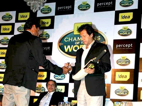 Kapil Dev and Imran Khan at ‘Idea Champions Of The World’ press meet ...