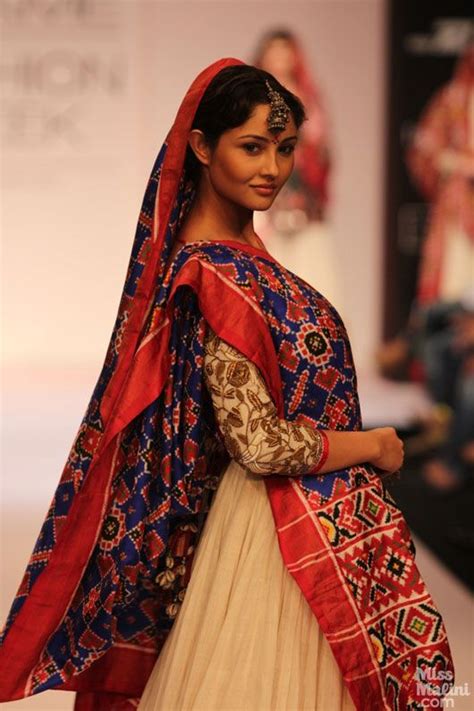 Gaurang S Patan Patola Collection At Lakme Fashion Week MissMalini