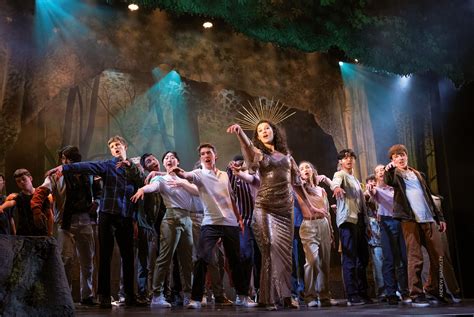 Flocking together: Bob Chilcott's Birdland