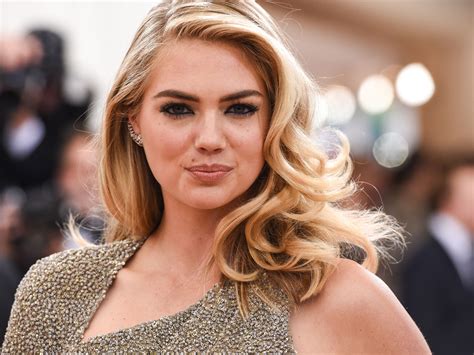 Watch Kate Upton S Intense New Work Out Marie Claire Uk