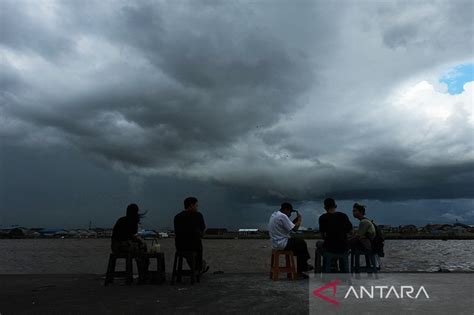 Hujan Berpotensi Guyur Sejumlah Kota Di Indonesia Bandung Cerah