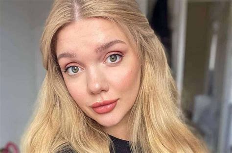 Lucy Dawson Model Age Biography Net Worth Boyfriend Parents