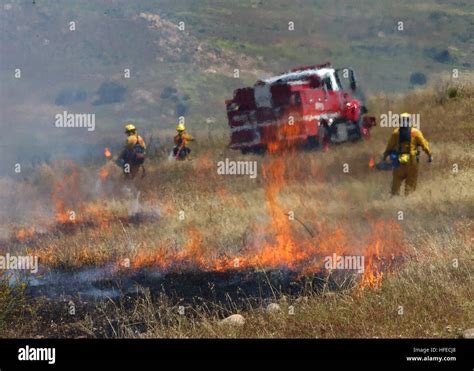 040530 N 9500t 218 San Diego Calif April 30 2005 Firefighters