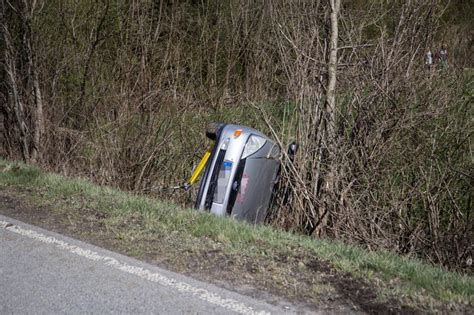 Fotos Unfall Auf Der B20 Bei Saaldorf Surheim Am 10 April 2021