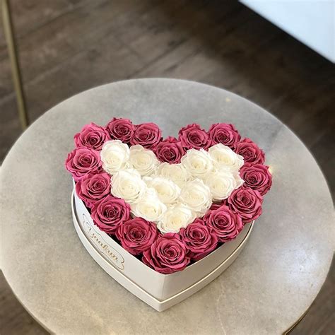 Rosas Eternas En Caja Coraz N Blanco Con Rosa Blanca Yaakun Flores