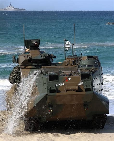 Aavp 7a1 Amphibious Assault Vehicle Japan Ground Self Defense Force Marinha