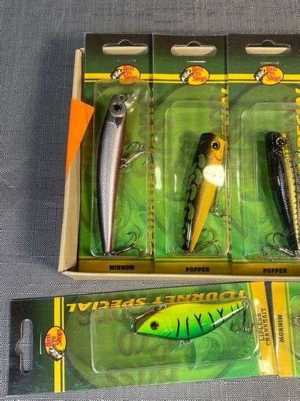 BASS PRO SHOP FISHING LURES NIB - Kaufman Realty & Auctions