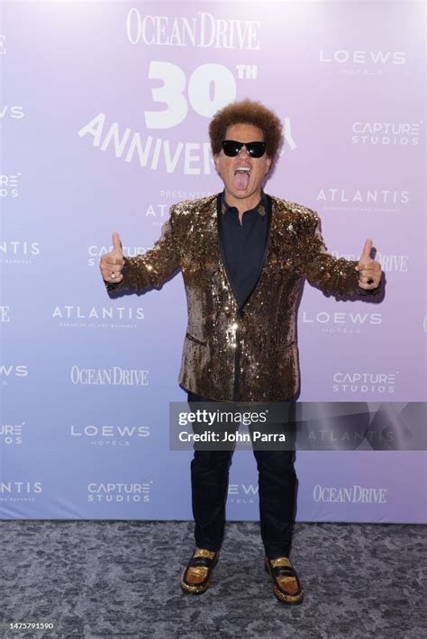 Romero Britto Arrives As Ocean Drive Celebrates Its 30 Years On The