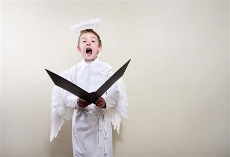 20 DIY Angel Halloween Costumes Ideas