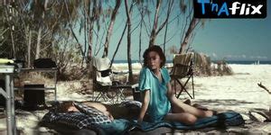 Geraldine Hakewill Bikini Scene In Uninhabited Tnaflix