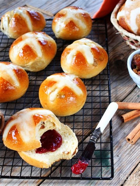 Hot Cross Buns Ricetta Originale RicetteDalMondo It