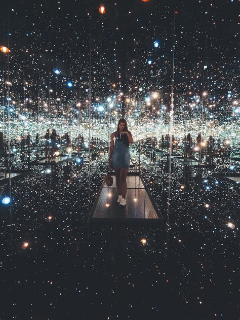 Yayoi Kusama Infinity Mirror Room - The Broad Museum - Los Angeles ...