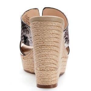 Jennifer Lopez Shoes New Womens Jennifer Lopez Suri Snake Print