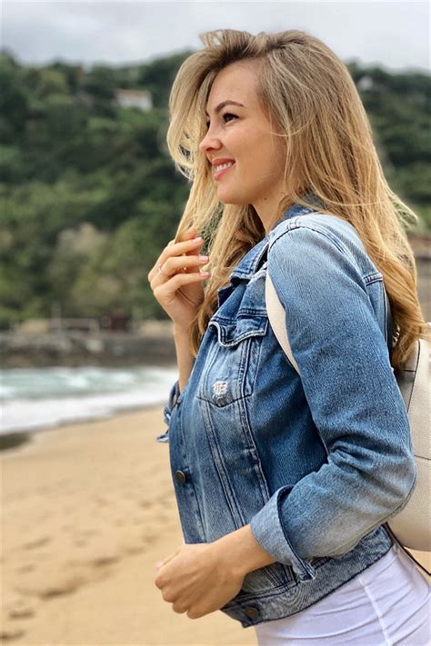 Beautiful Yuliia Y O From Hague With Blonde Hair Id Ladadate