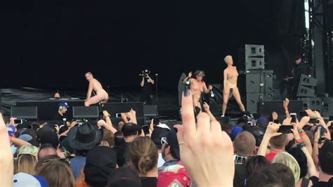 Peaches Fuck The Pain Away Live Riot Fest Chicago IL