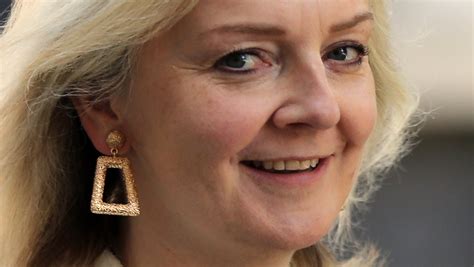 Inside Liz Truss Relationship With Boris Johnson