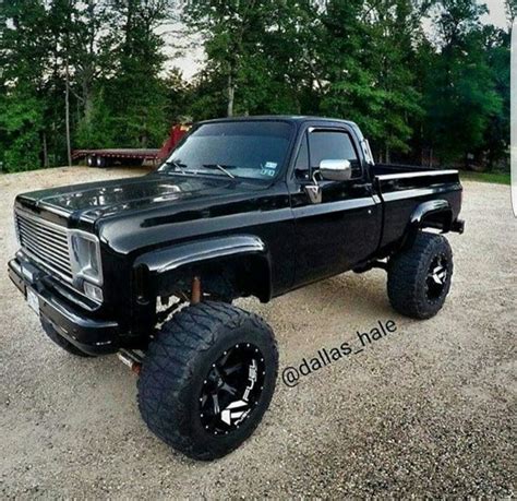 Pin By Marladonnelly On 〰 Jacked Up 〰 Lifted Chevy Trucks Lifted