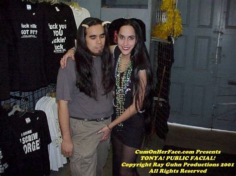 Tonya Public Facial Porn Pic