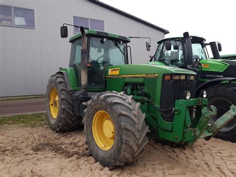 Technical Specifications And Data For John Deere 8200 Tractor