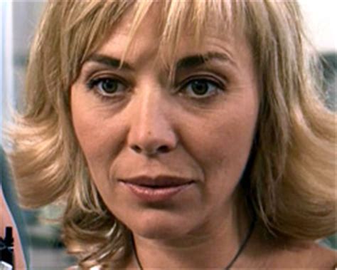 Le Tuteur Nude Scenes