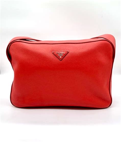 Introducir Imagen Bolso Prada Rojo Abzlocal Mx