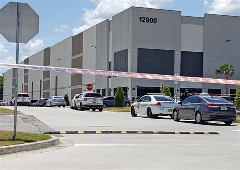 1 Dead 1 Hurt In Second Shooting This Year At Florida Amazon Center