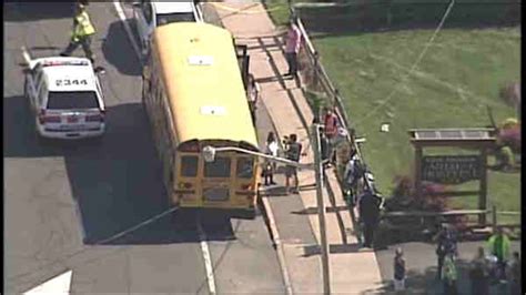 17 injured in school bus accident on Long Island - ABC7 New York