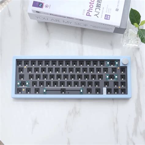 Customized Hot Swappable GMK Bluetooth G Wireless Mechanical Keyboard Kit With RGB