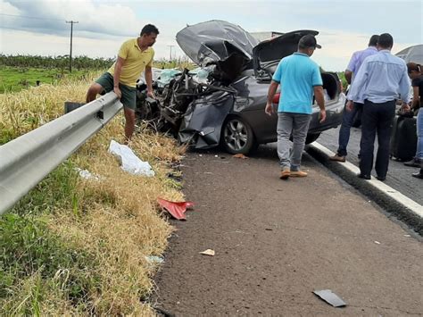 Fotogaleria Acidente Na Br Faz A Primeira V Tima Fatal Do Ano