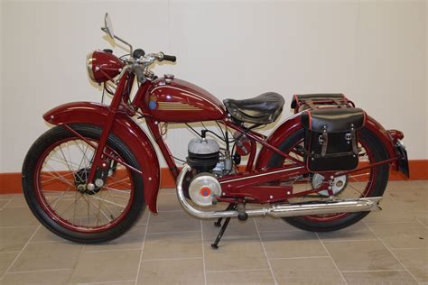 Husqvarna Rödqvarna M29 1 cyl 2 takt 1952 på Bilweb Auctions