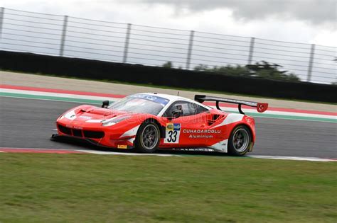 Kessel Ferrari Que Compite Con Gt En Monza Foto Editorial Imagen