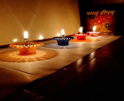 Plastic Golden Bharat Deepam Reflection Diwali Diya SurajMukhi At Rs