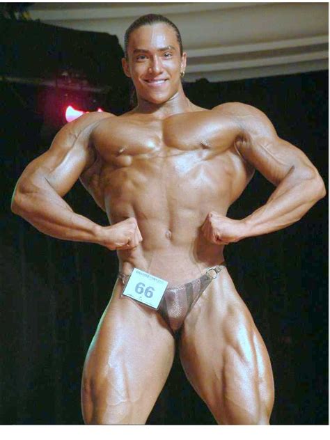 Sportsman Bulge Naked Bodybuilder Penisline