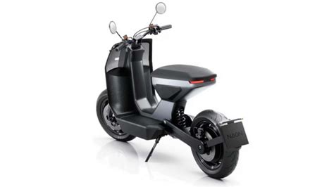 Naon Lucy Electric Scooter With Eco Friendly Practical Urban Rating