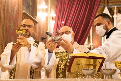 Presen A Massiva Dos Fi Is Na Catedral Marca Missa Do Crisma Diocese