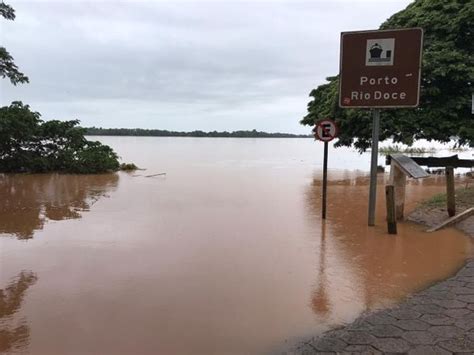 A Gazeta Sobe O Número De Famílias Fora De Casa Após Cheia Do Rio