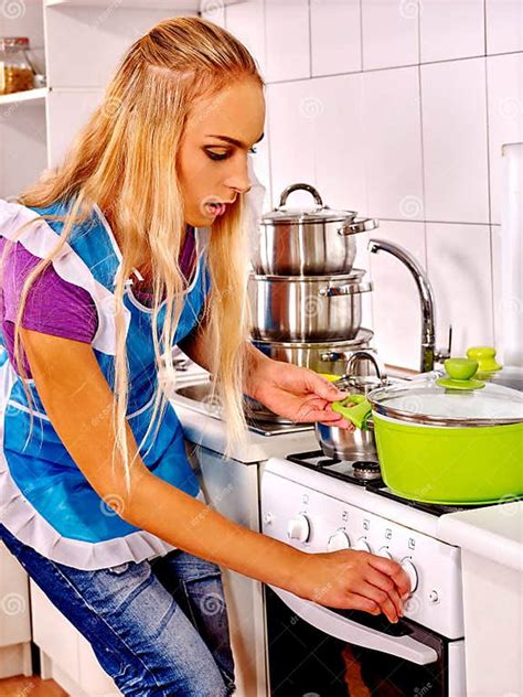 Housewife Cooking At Kitchen Stock Image Image Of Kitchen Vegetables 65527777