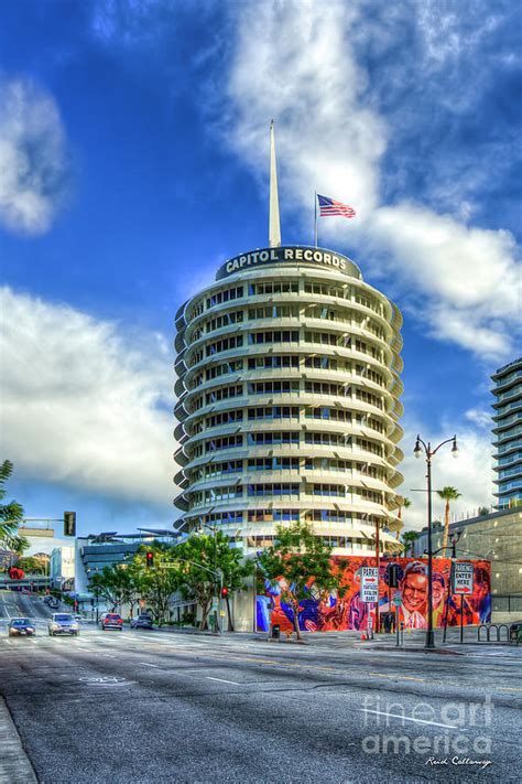 Capital Records Tower Hollywood Landmark Building Los Angeles