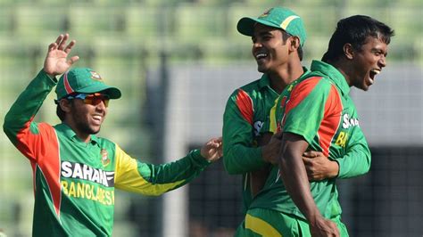 BAN vs SL Cricket Scorecard, 1st ODI at Dhaka, February 17, 2014