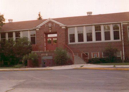 Walker Elementary School - Find Alumni, Yearbooks & Reunion Plans - Classmates