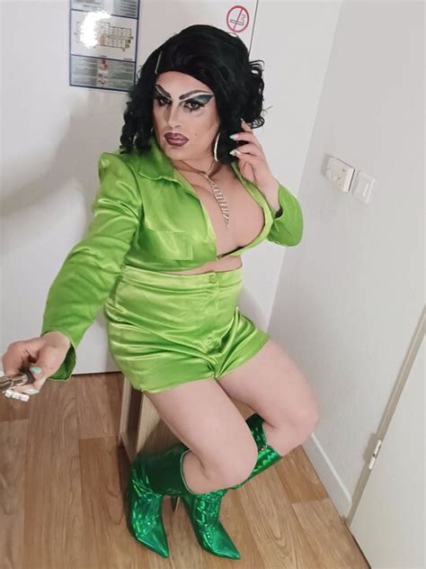 Gorgeous Mature Cd Cum For You At Saint Patrickk French Shemale Porn By Faphouse Xhamster