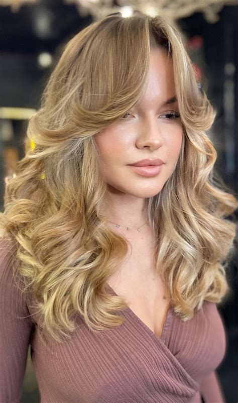 Cute Wearable Butterfly Hairstyles Blonde Butterfly Haircut With Soft Waves