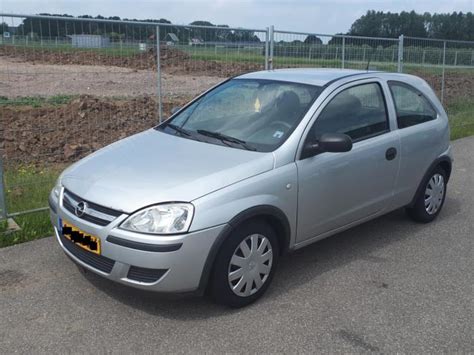 Opel Corsa C 1.3 CDTi 16V Salvage vehicle (2006, Gray)