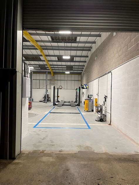Mot Test Centre Newbuildings